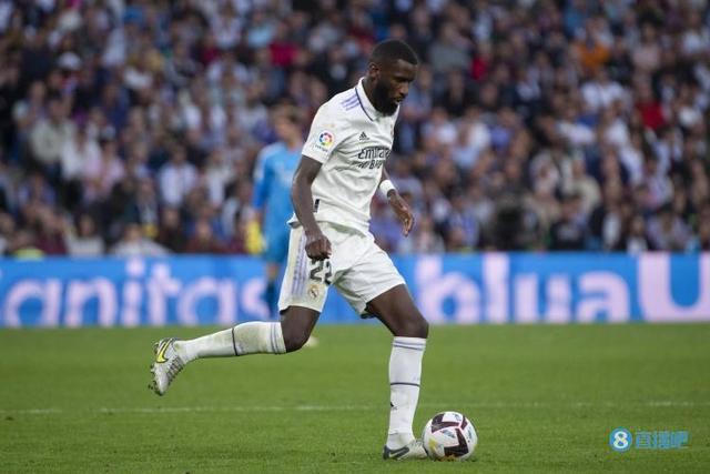 西媒：吕迪格对阵巴萨的发挥是灾难性的 他还没有达到皇马的预期