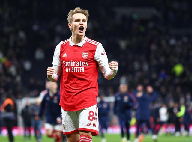 费迪南德：厄德高是我心中年度最佳 他未来只会去巴萨这样的地方