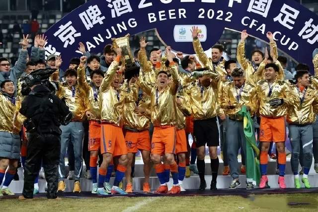 中超转会窗口推迟，王大雷吴兴涵更新动态，三镇头号射手或离队