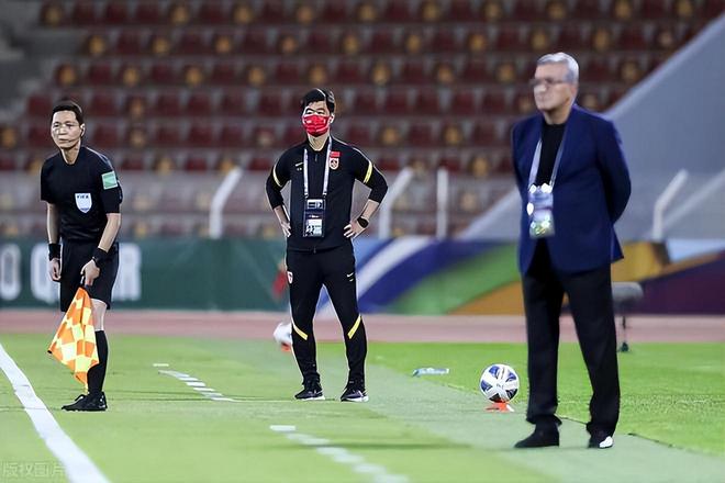 山穷水尽曝中国足协一没钱，二没人，李霄鹏留任概率大增