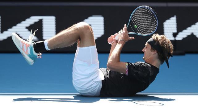 四盘苦战206分钟！兹维列夫遭逆转不敌世界第109，无缘澳网第3轮