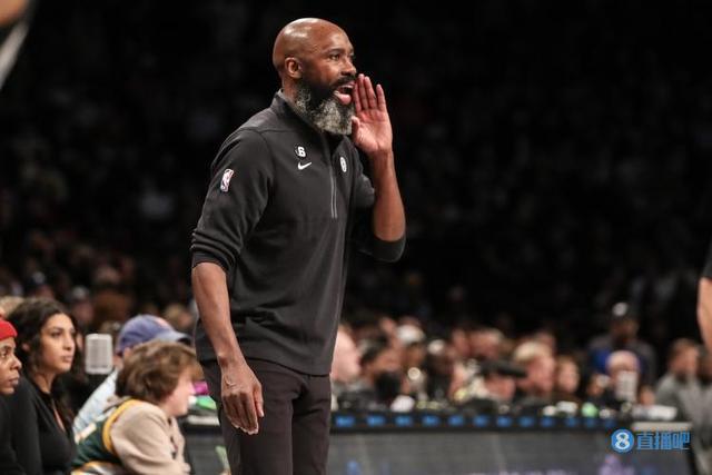 终结4连败！沃恩：挑战在生活篮球中都不可避免 我们不想一直输球