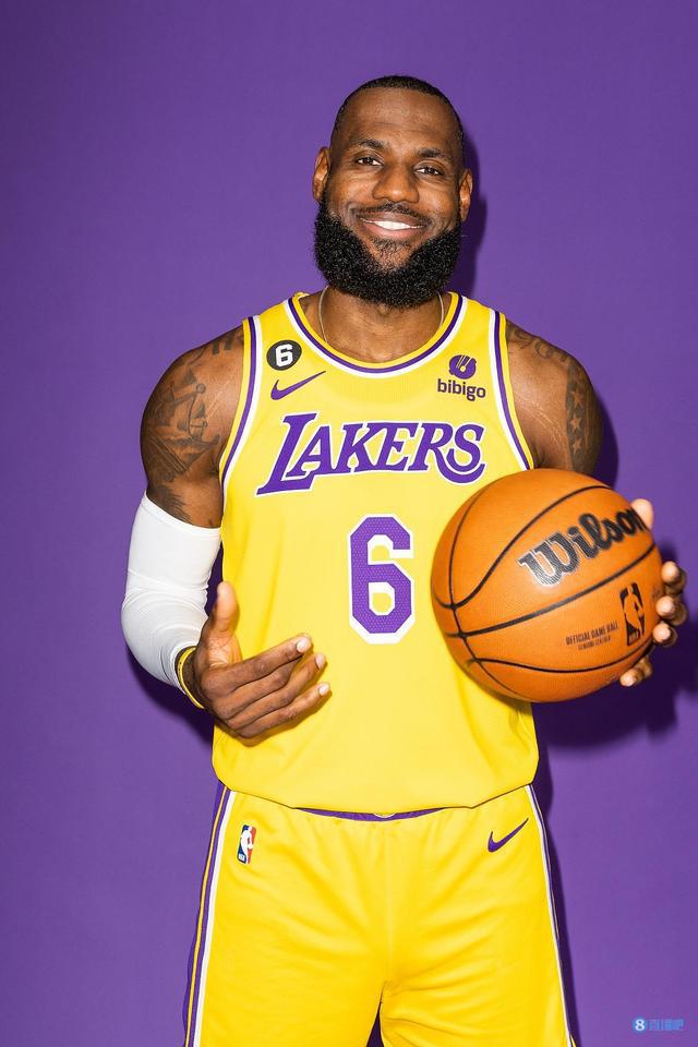 德章泰-穆雷：詹姆斯球技人品俱佳 为孩子们建立学校就能证明