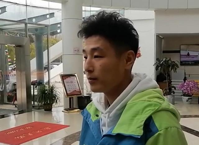 武磊寄语根宝弟子:希望能有一批批球员出来,更多是气场上传承