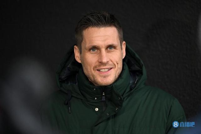 凯尔否认多特冬窗引援已结束:还有几天时间,我们仍可能有新援