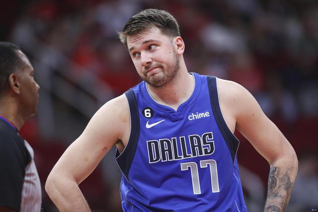 东契奇全场罚球13中8得29分10板4助4失误 正负值-23全场最低