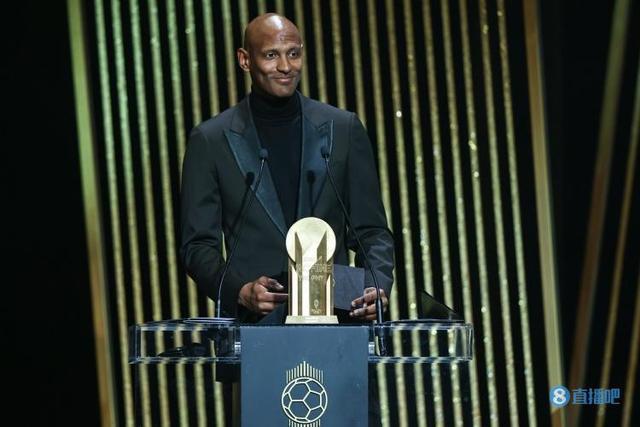 阿莱：为什么要害怕疾病呢，若你精神强大终将战胜一切