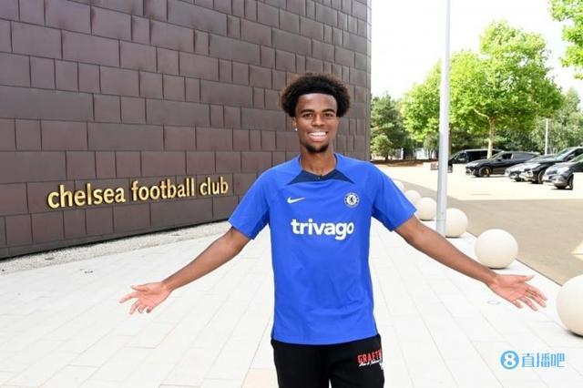 楚克乌梅卡:对曼城表现让我收获信心 希望继续上场得到更多经验