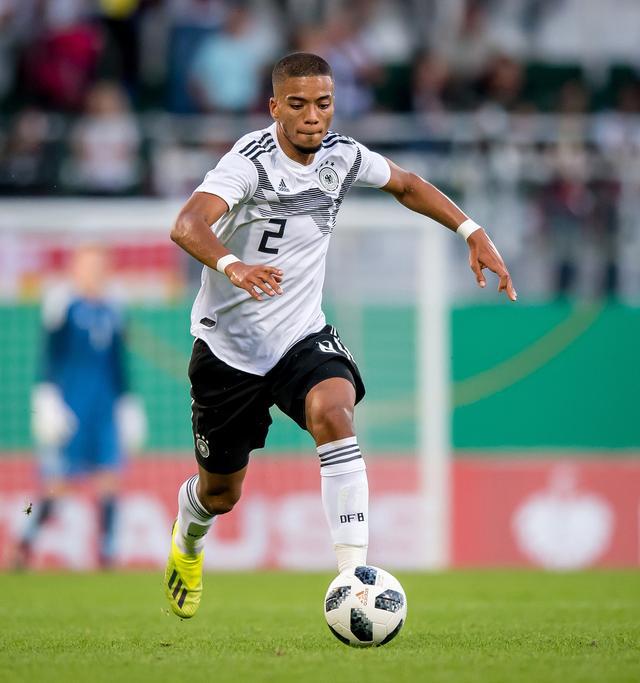 意天空：尤文罗马咨询亨里希斯信息，莱比锡无意冬窗出售