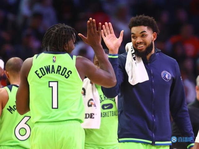 唐斯：爱德华兹是我合作过最有天赋的球员 与他做队友很幸运