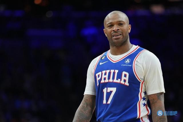 里弗斯:这场没有塔克赢不了的 最近看过他防守约基奇的录像