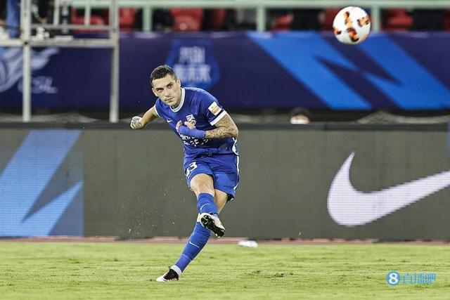 克卢日主帅佩特雷斯库:如果斯坦丘愿意的话,我们会在训练中等他