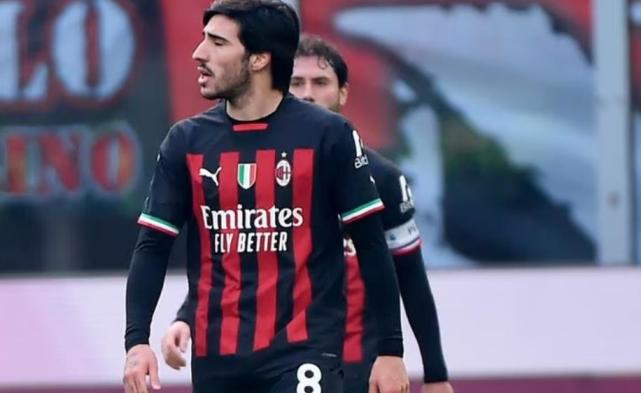 2-5!意甲爆大冷:AC米兰主场惨败弱旅,遭遇两连败+四轮不胜