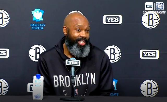 担心裁判会偏湖人吗沃恩：我爱裁判 今晚的哨子会很公平的